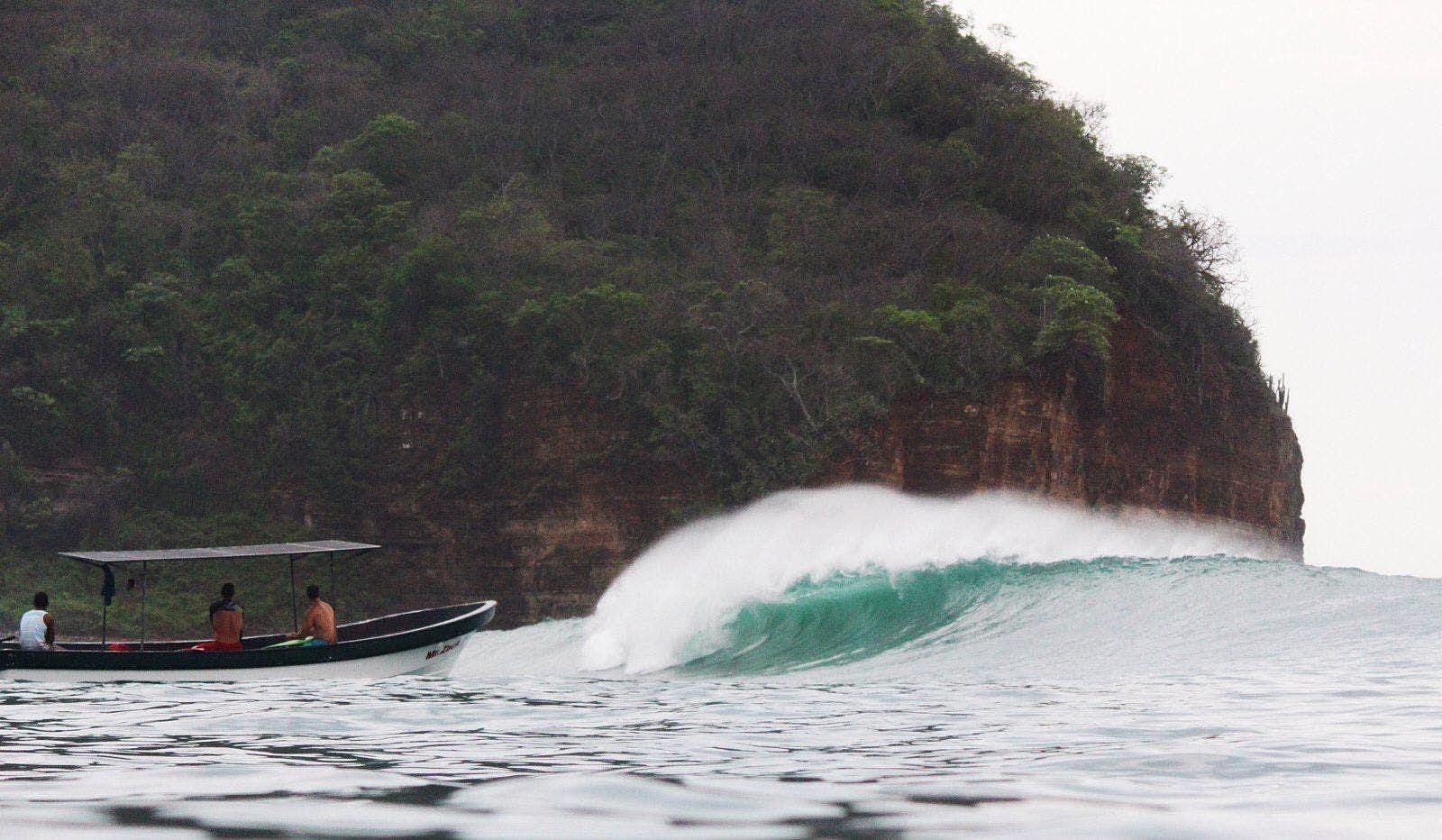 Boat tour surf packages