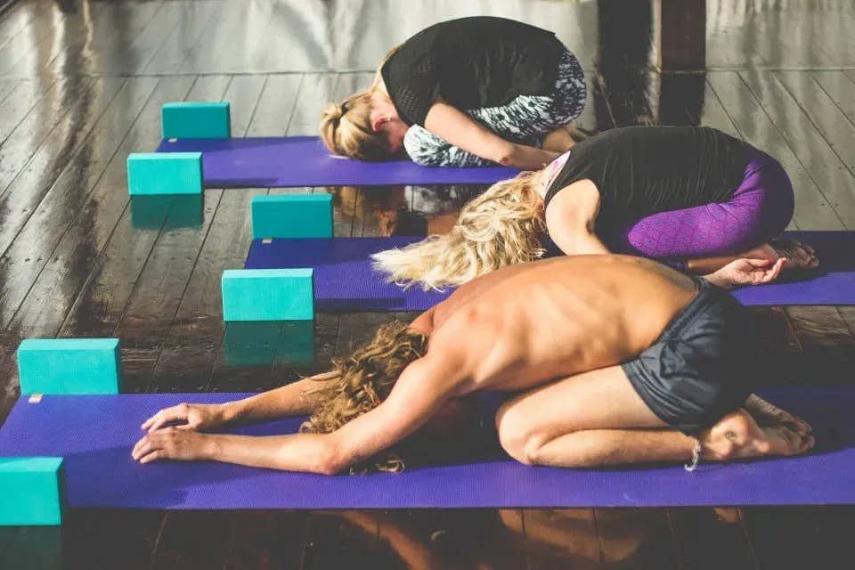 Shared rooms - Yoga & surf package
