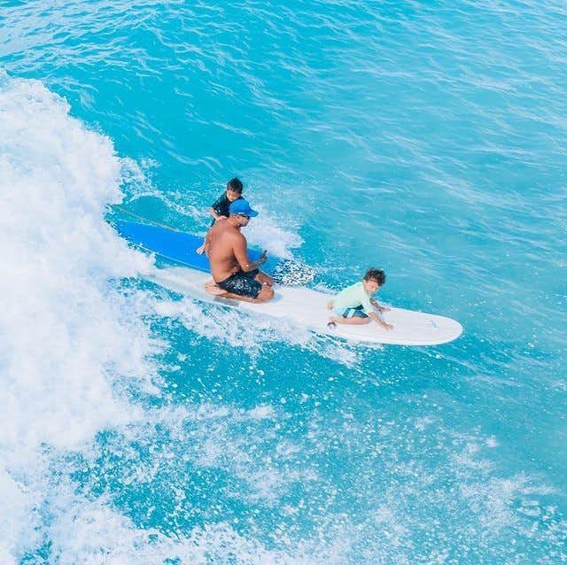 Moniz Family Surf