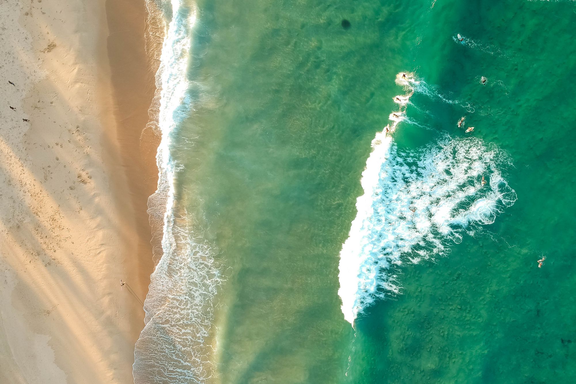 drone shot of the wave in Tofo, Mozambique, one of the best surf spots for June